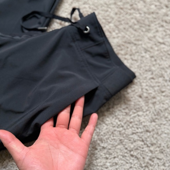 Athleta Black Women's Jogger Pants with Pockets Size 0 - Picture 8 of 8